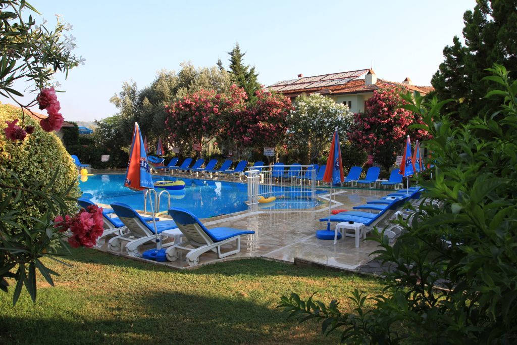 Gorkem Hotel & Apartments Oludeniz Exterior photo