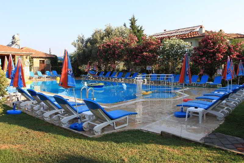 Gorkem Hotel & Apartments Oludeniz Exterior photo